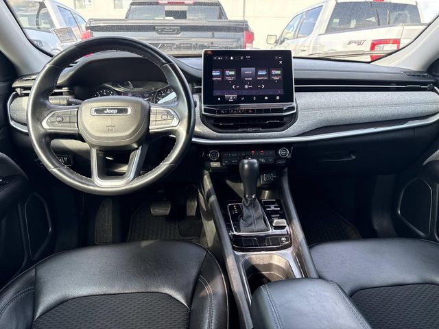 2022 Jeep Compass Latitude photo 12