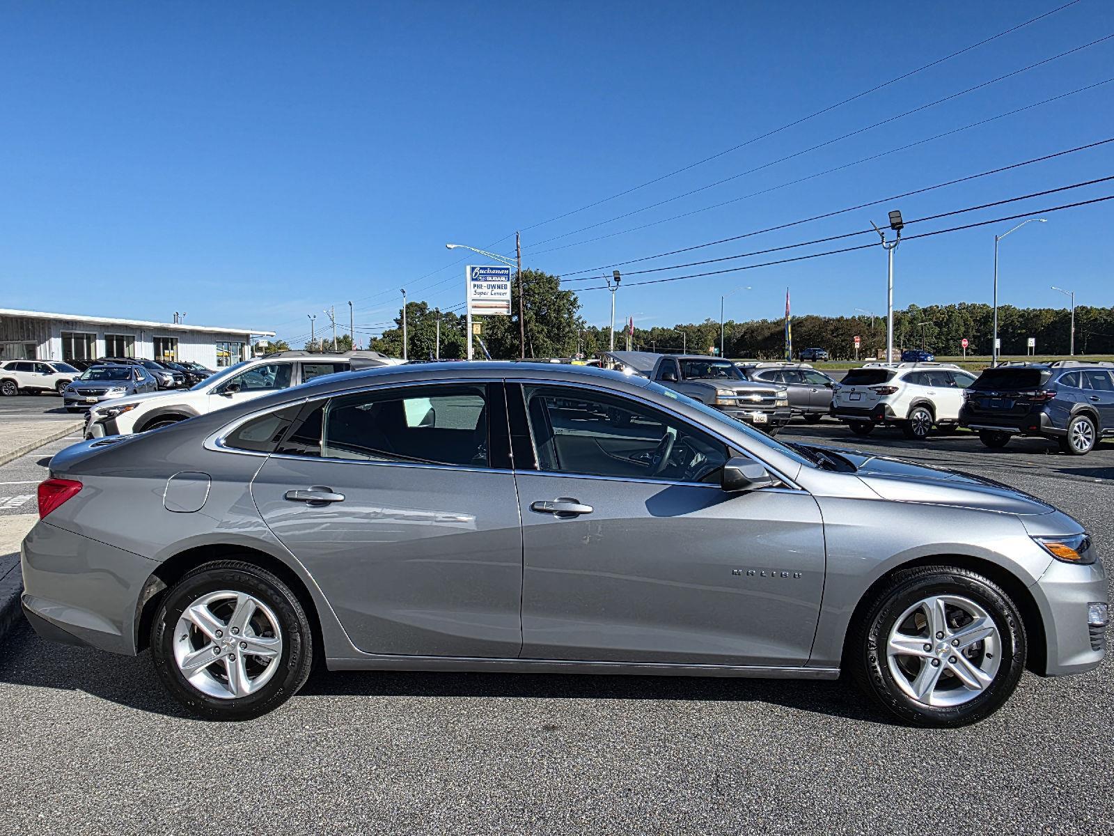 2024 Chevrolet Malibu 1LT photo 4