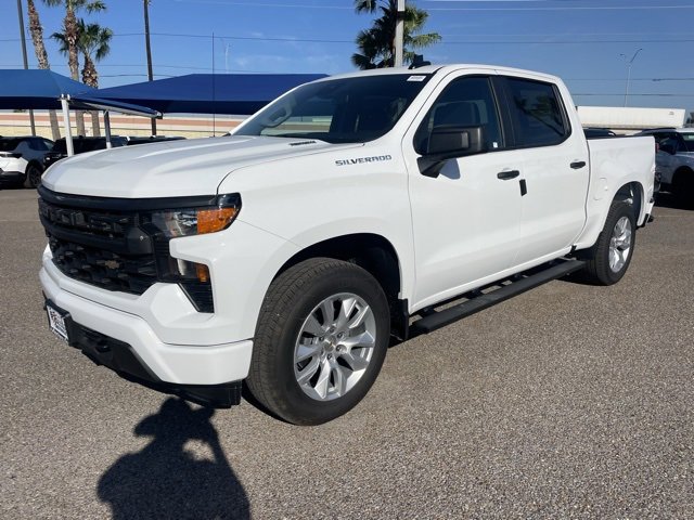 2026 Chevrolet Silverado 1500 Custom photo 3