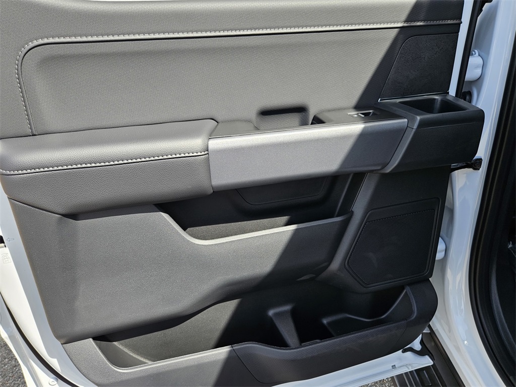 2025 Ford F-150 XLT photo 25