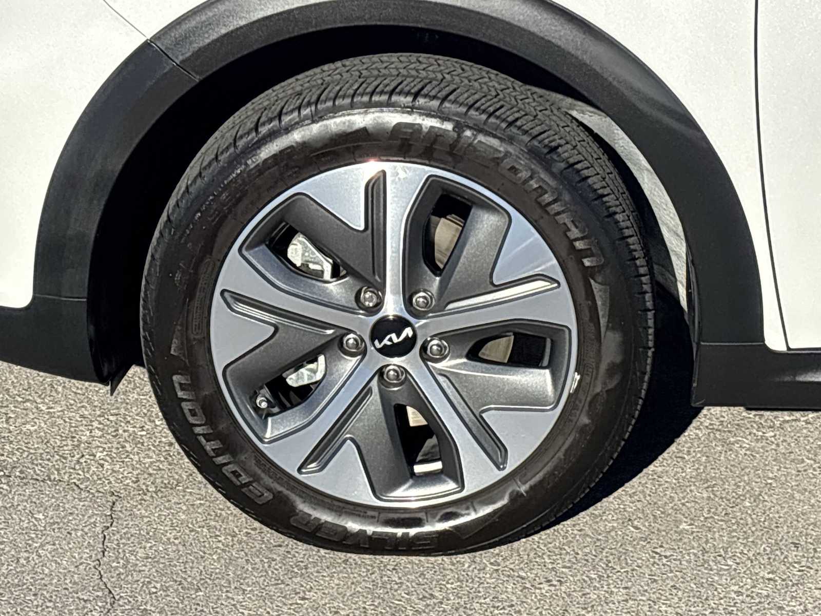 2022 Kia Niro EV S photo 12
