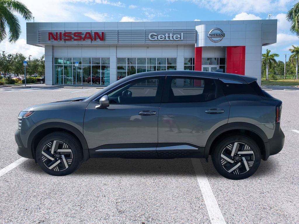 2025 Nissan Kicks SV photo 8