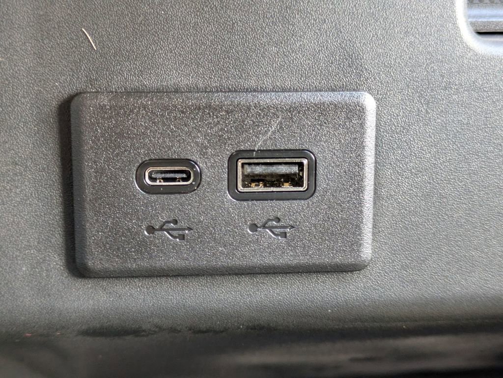 2025 Chevrolet Silverado 1500 LT photo 23