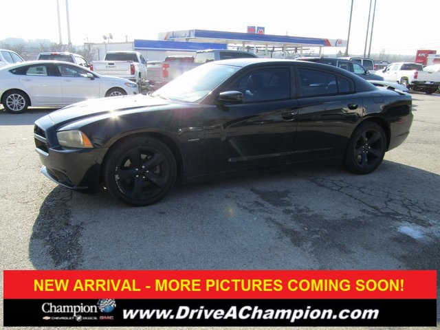 2014 Dodge Charger R/T's photo