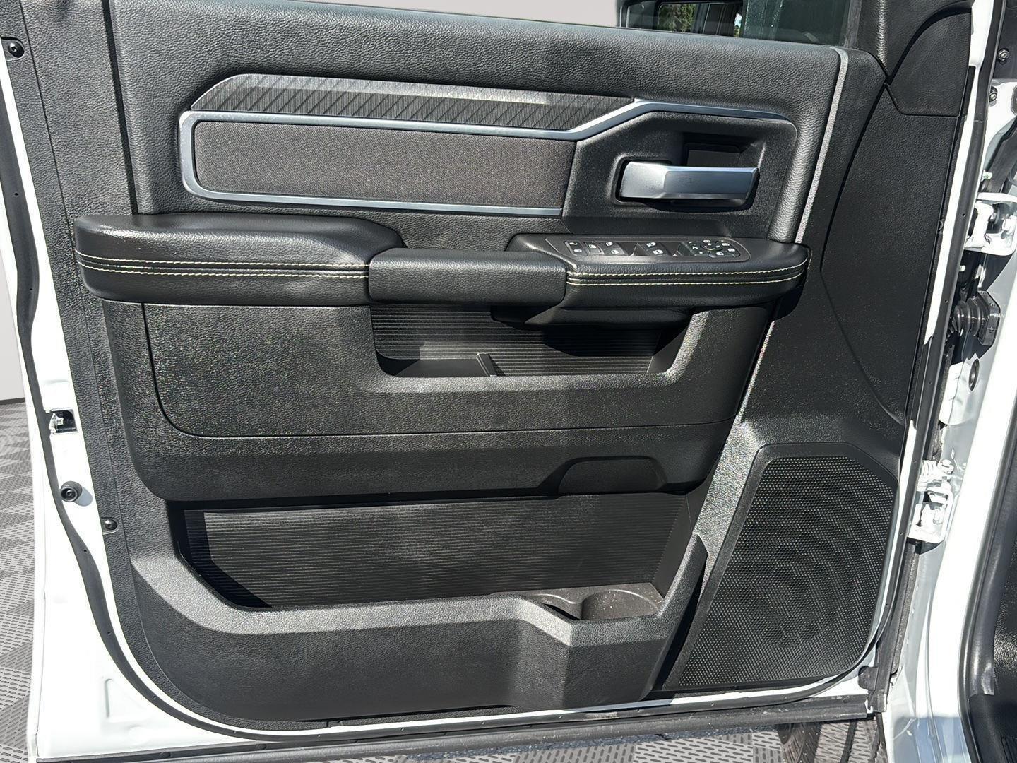 2026 Ram 2500 Big Horn photo 17