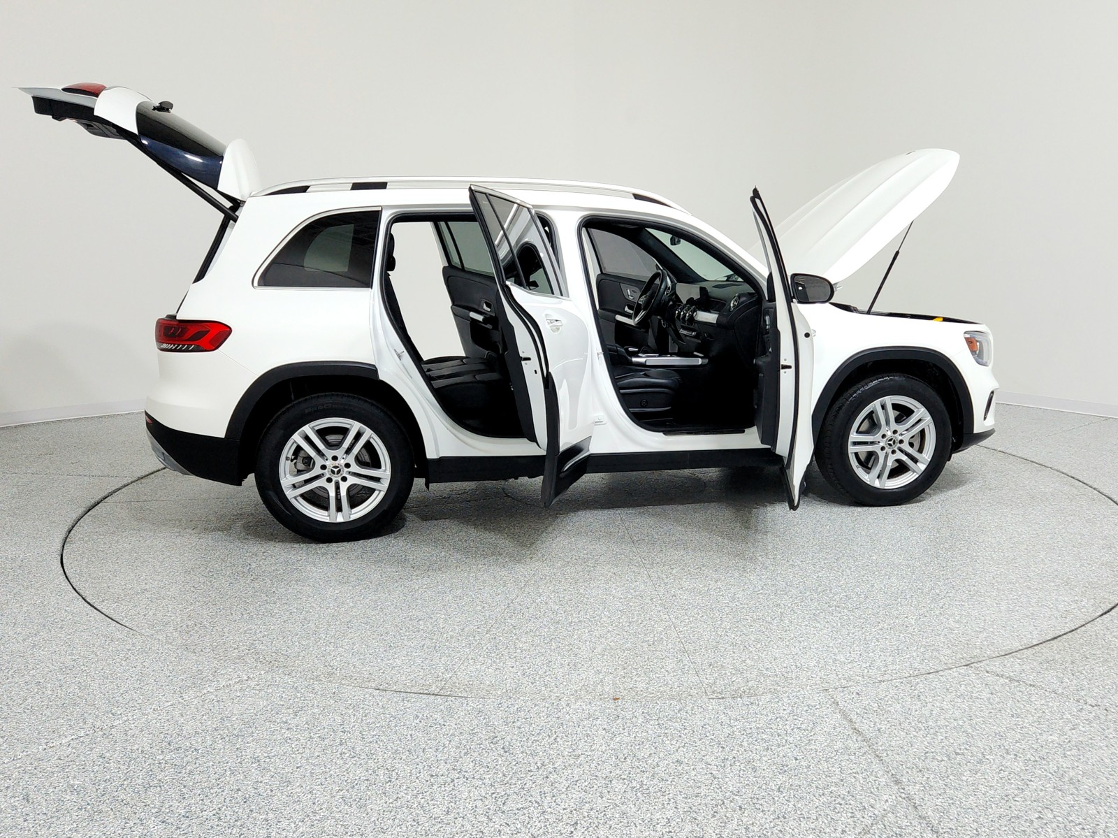 2021 Mercedes Benz GLB 250 photo 16