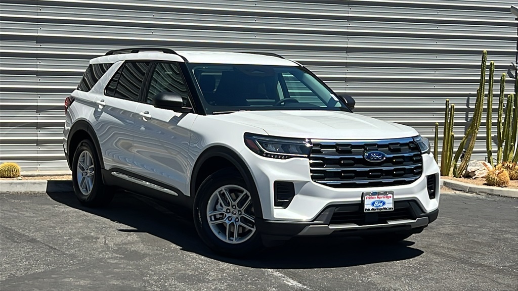 2025 Ford Explorer Active's photo