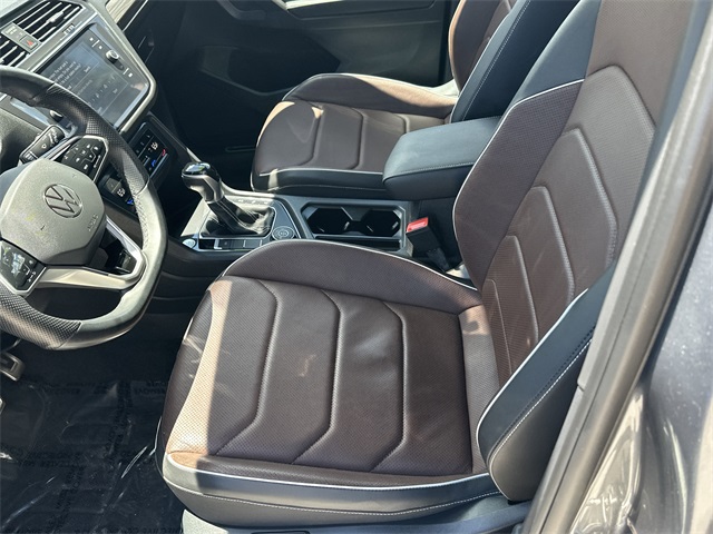 2022 Volkswagen Tiguan SEL Premium R-Line photo 15