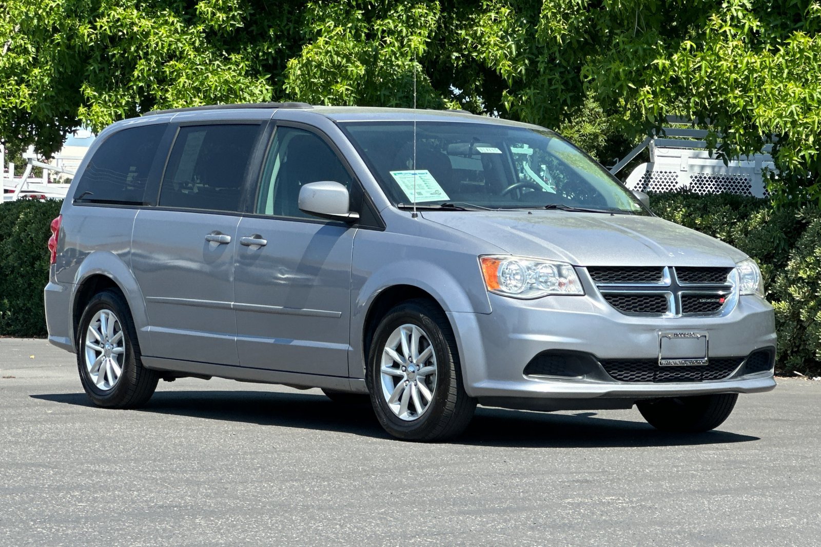 Used 2016 Dodge Grand Caravan SXT with VIN 2C4RDGCG6GR351833 for sale in Modesto, CA