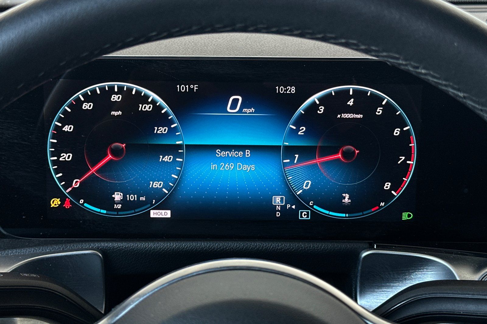 2022 Mercedes Benz GLB 250 photo 9