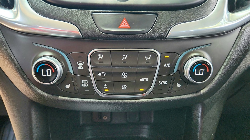 2022 Chevrolet Equinox LT photo 28