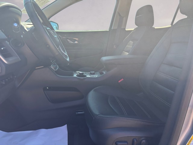 2024 Gmc Terrain Denali photo 9