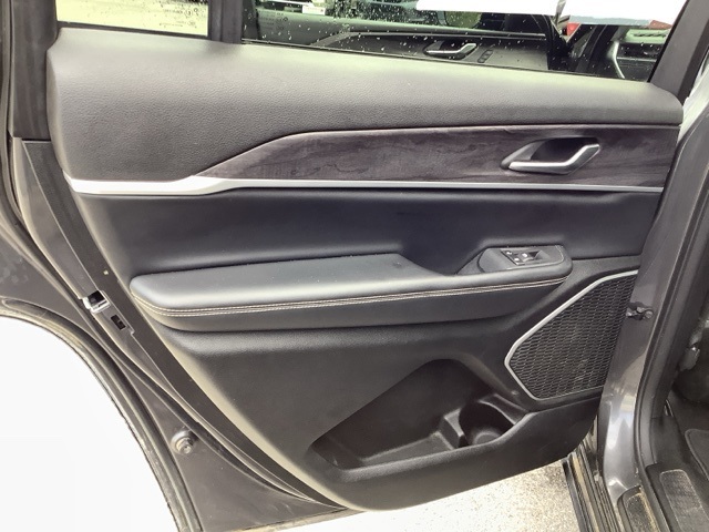 2021 Jeep Grand Cherokee Limited photo 16