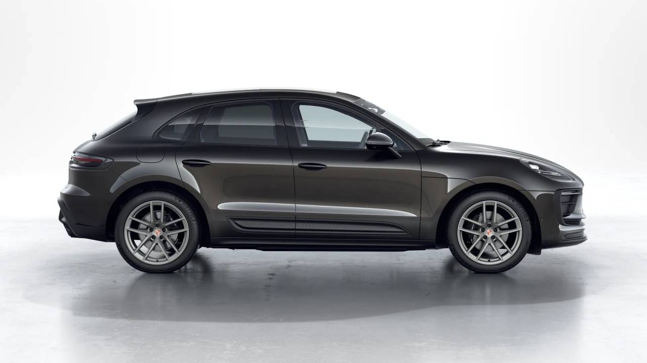 2026 Porsche Macan T photo 4
