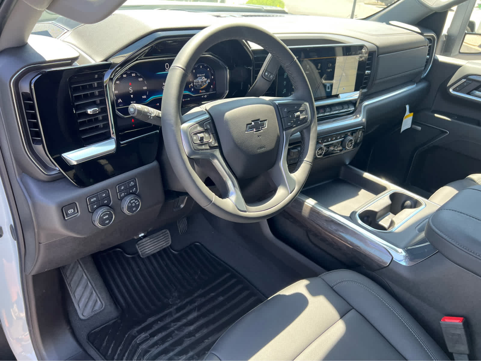 2025 Chevrolet Silverado 3500HD photo 17