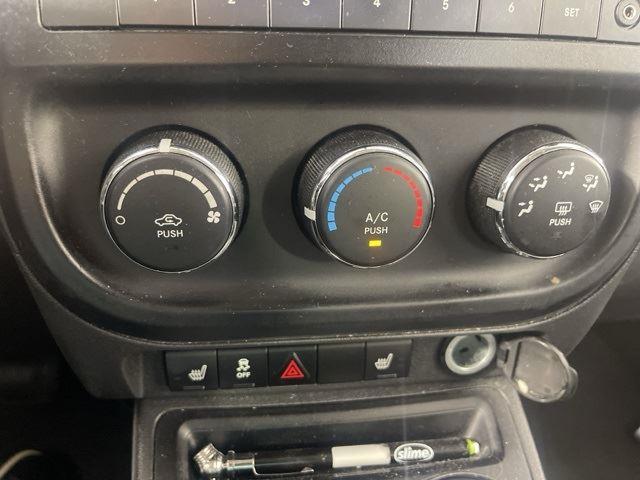 2012 Jeep Compass Latitude photo 18