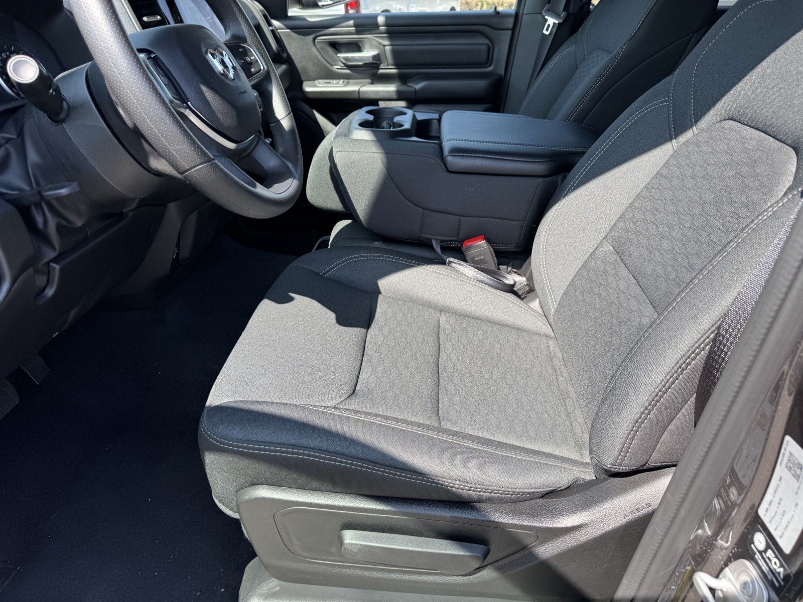 2025 Ram 1500 Tradesman photo 13