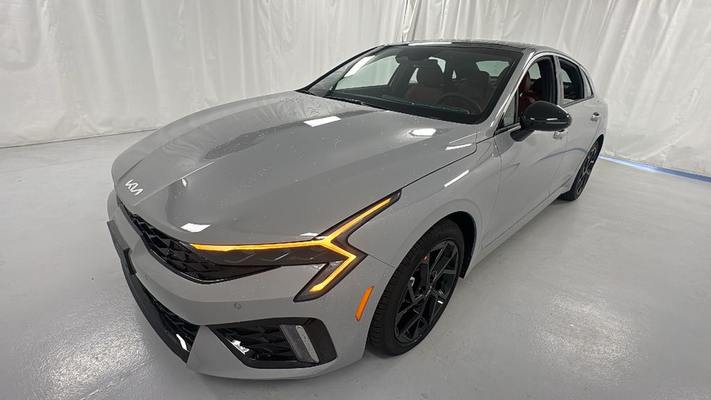2026 Kia K5 GT-Line photo 7