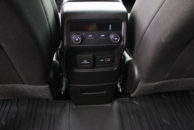 2020 Gmc Acadia SLE photo 35