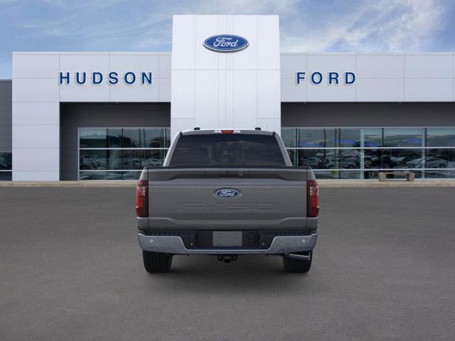 2025 Ford F-150 XLT photo 4