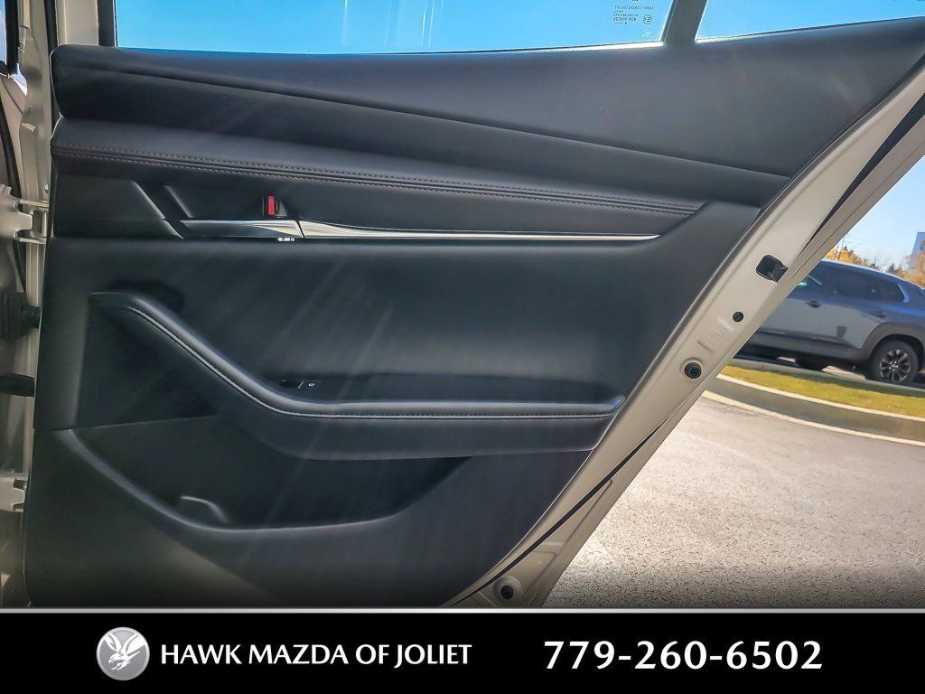 2025 MAZDA MAZDA3 - Image 20
