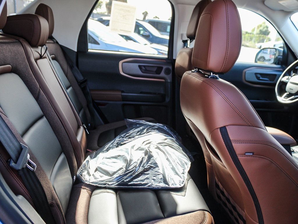 2025 Ford Bronco Sport Outer Banks photo 17