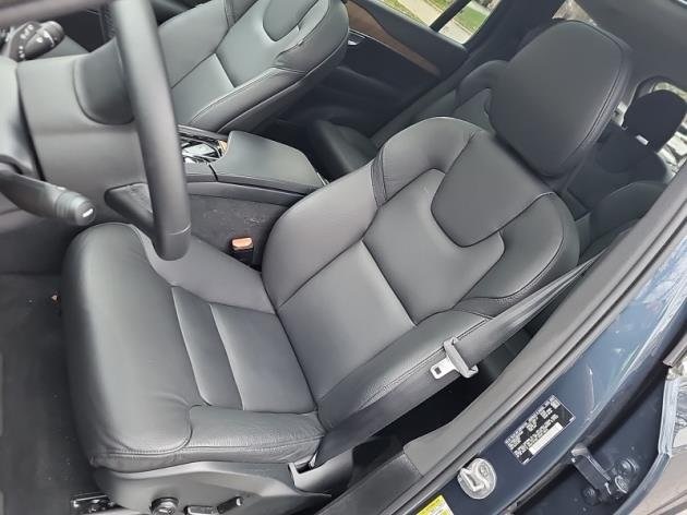 2024 Volvo XC90 Plus photo 4