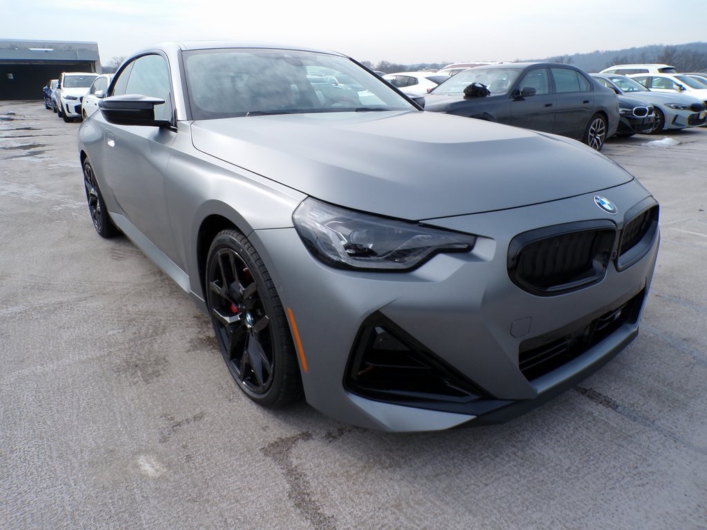 2025 BMW 2 Series M240i's photo