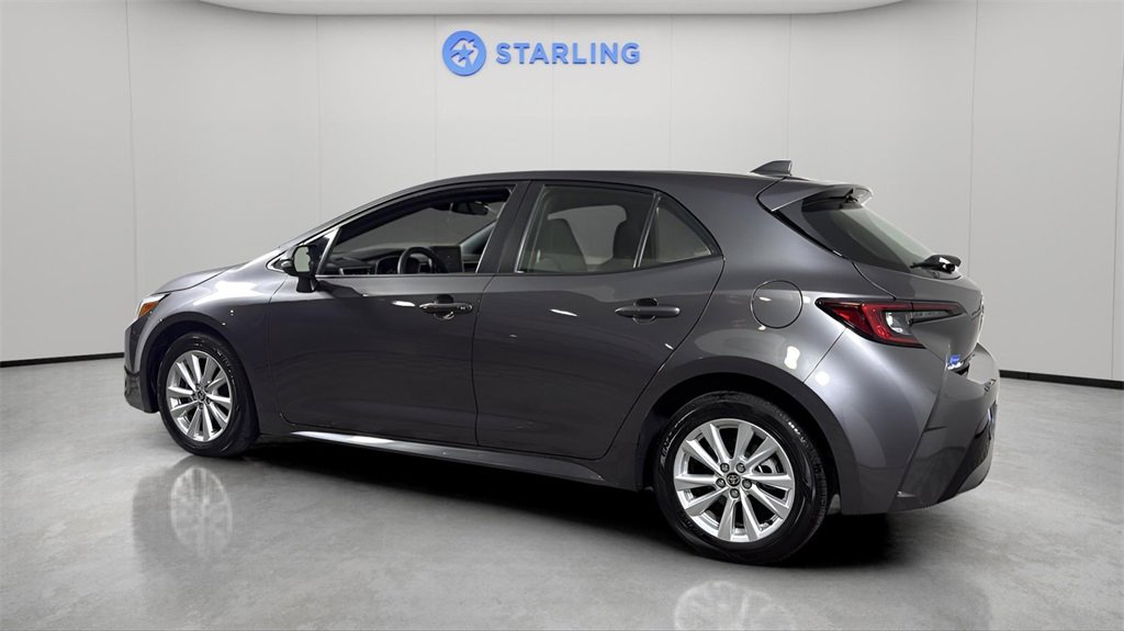 2023 Toyota Corolla SE photo 3