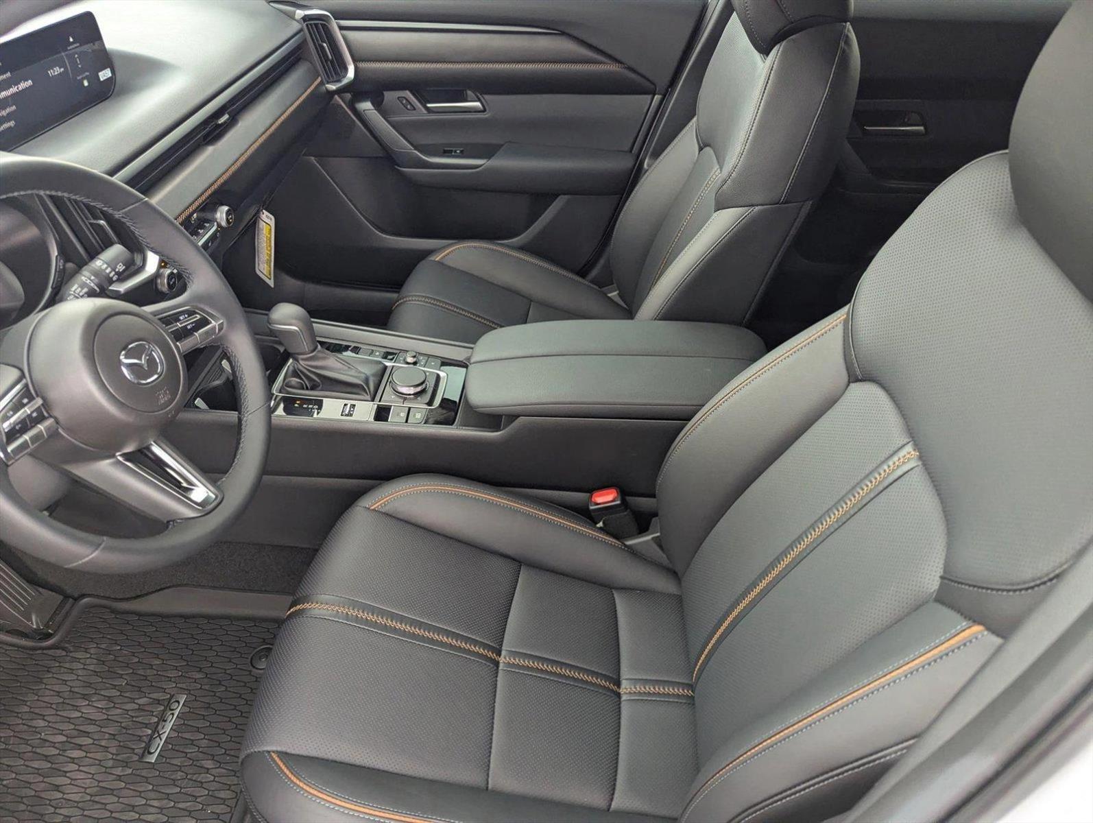 2025 Mazda CX-50 Premium photo 2