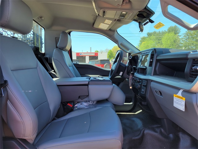 2024 Ford F-550 XL photo 17