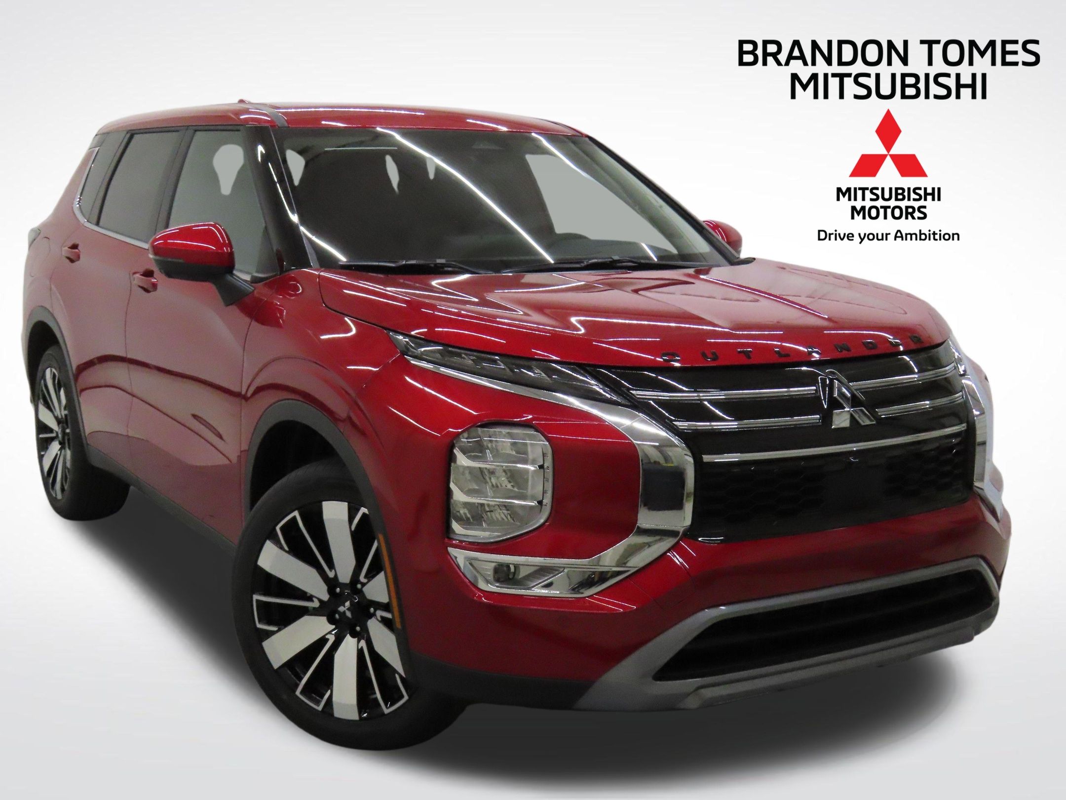 2025 Mitsubishi Outlander SE's photo