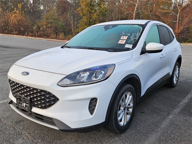 2020 Ford Escape SE photo 3
