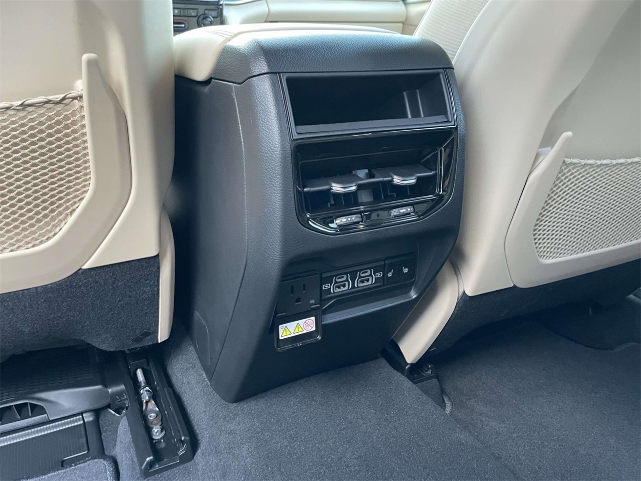 2025 Jeep Grand Cherokee Limited photo 18