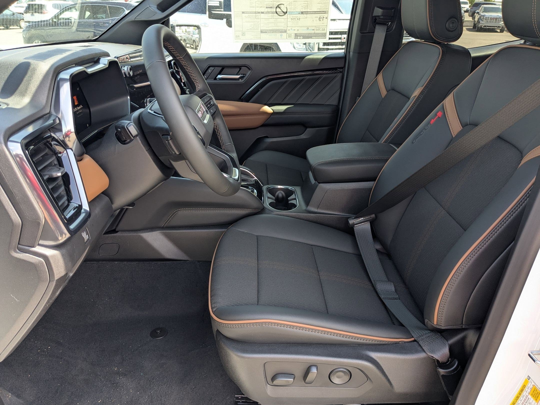 2025 Gmc Canyon AT4 photo 13