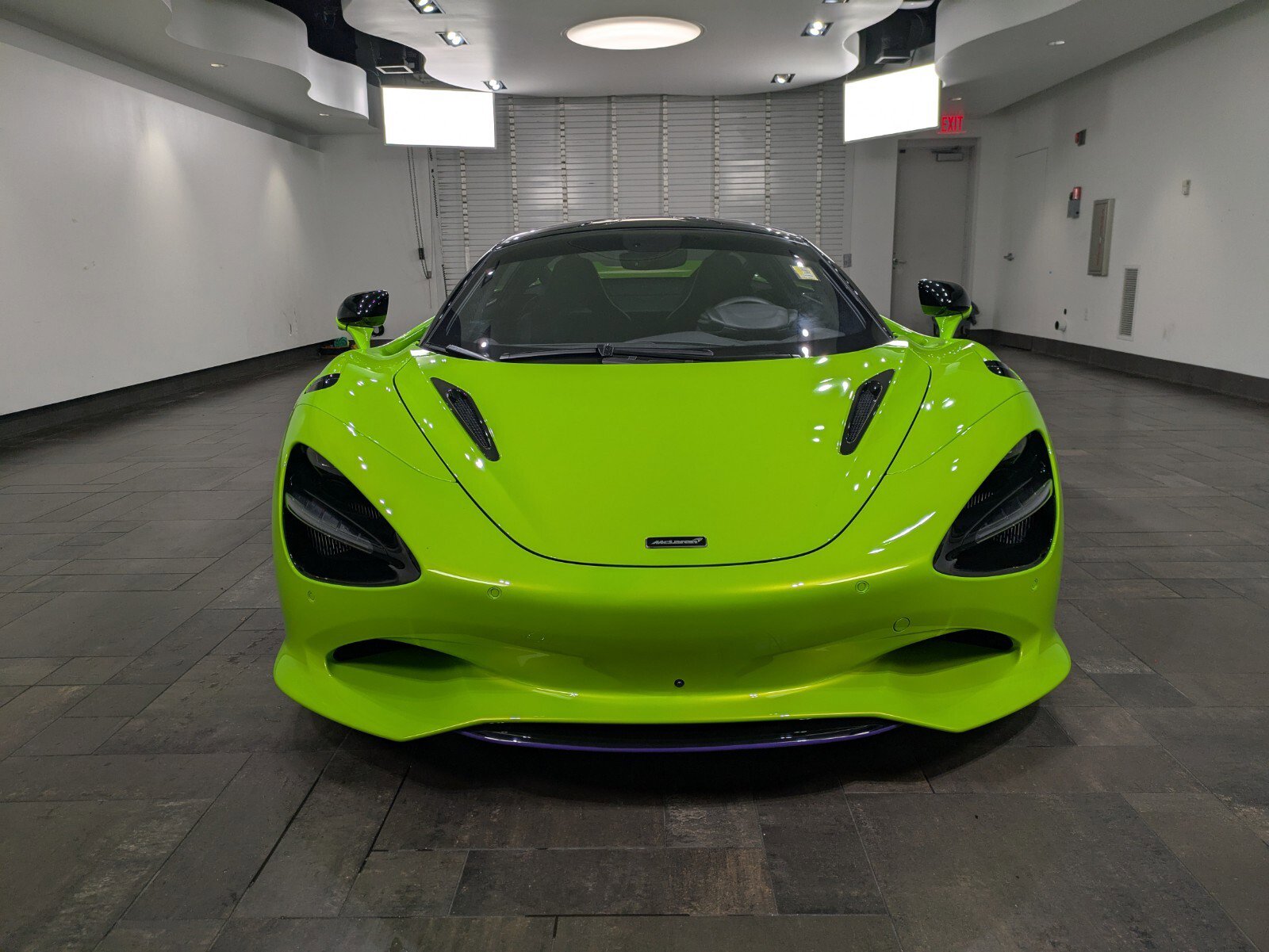 2024 Mclaren 750S Coupe photo 2