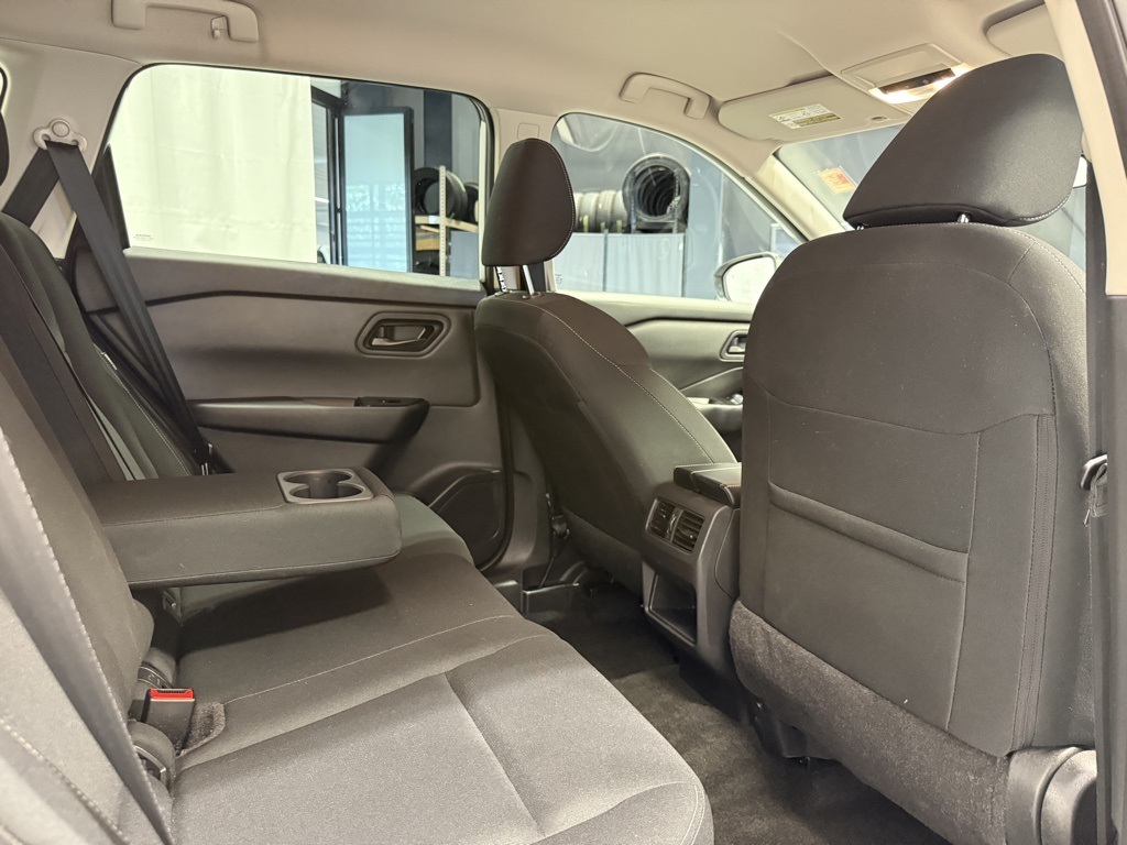 2025 Nissan Rogue S AWD photo 28