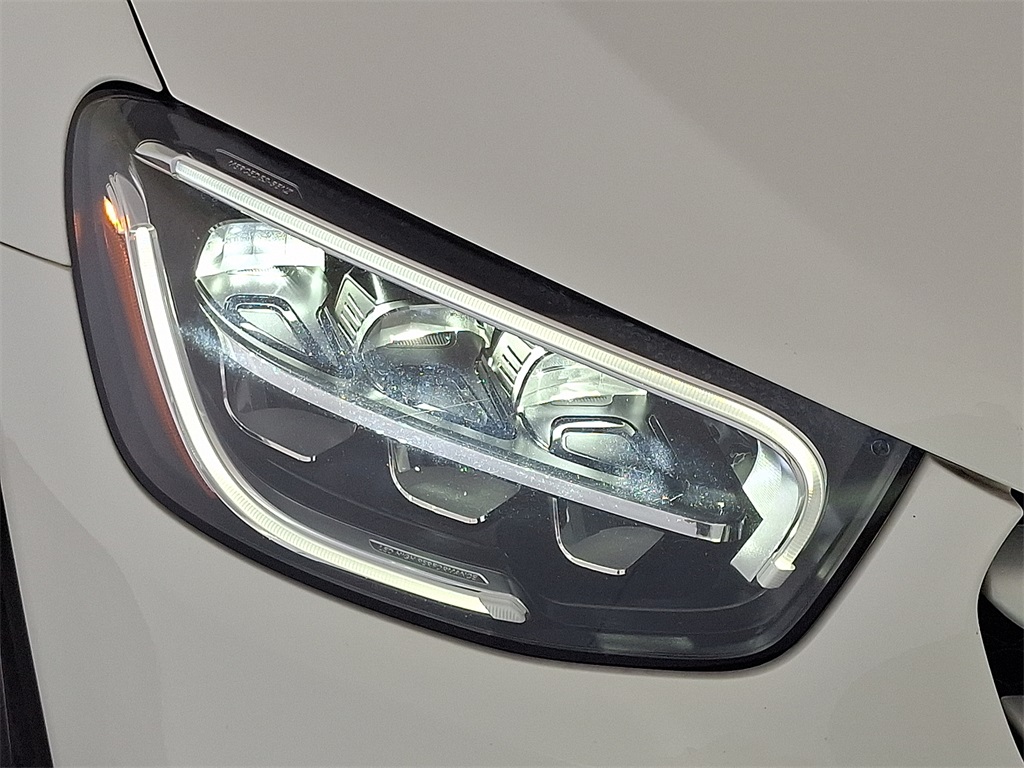2022 Mercedes Benz GLC 300 4MATIC photo 8