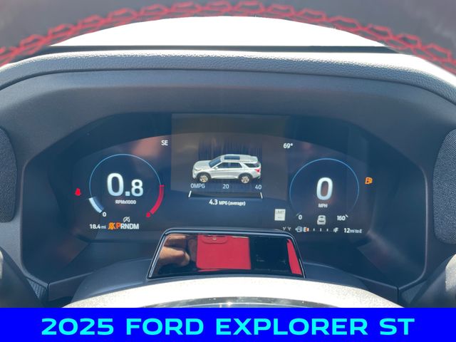 2025 Ford Explorer ST photo 2