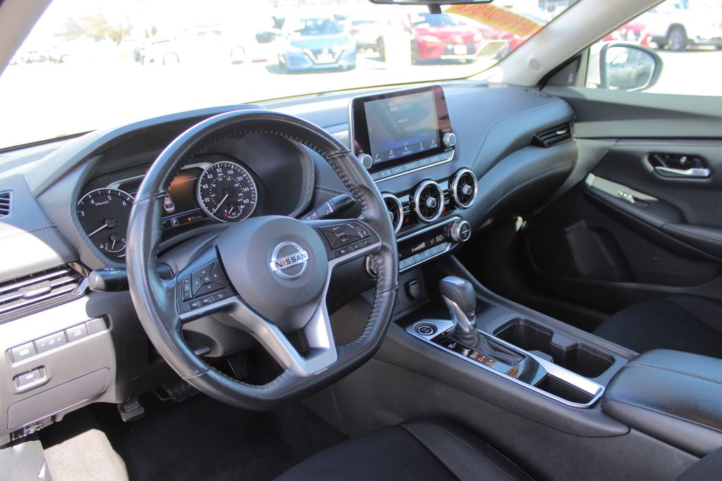 2021 Nissan Sentra SV photo 18