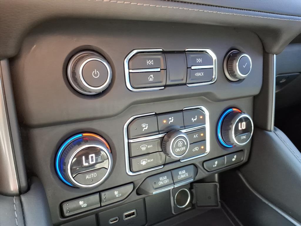 2021 Chevrolet Tahoe Z71 photo 12