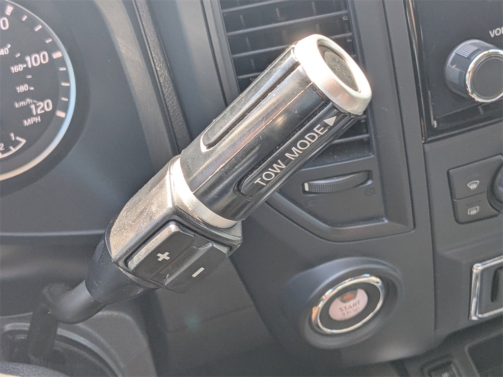 2024 Nissan Titan SV photo 23