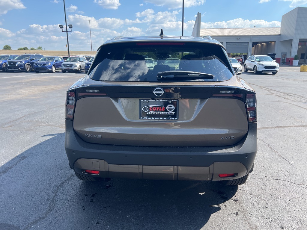 2026 Nissan Kicks SV photo 4