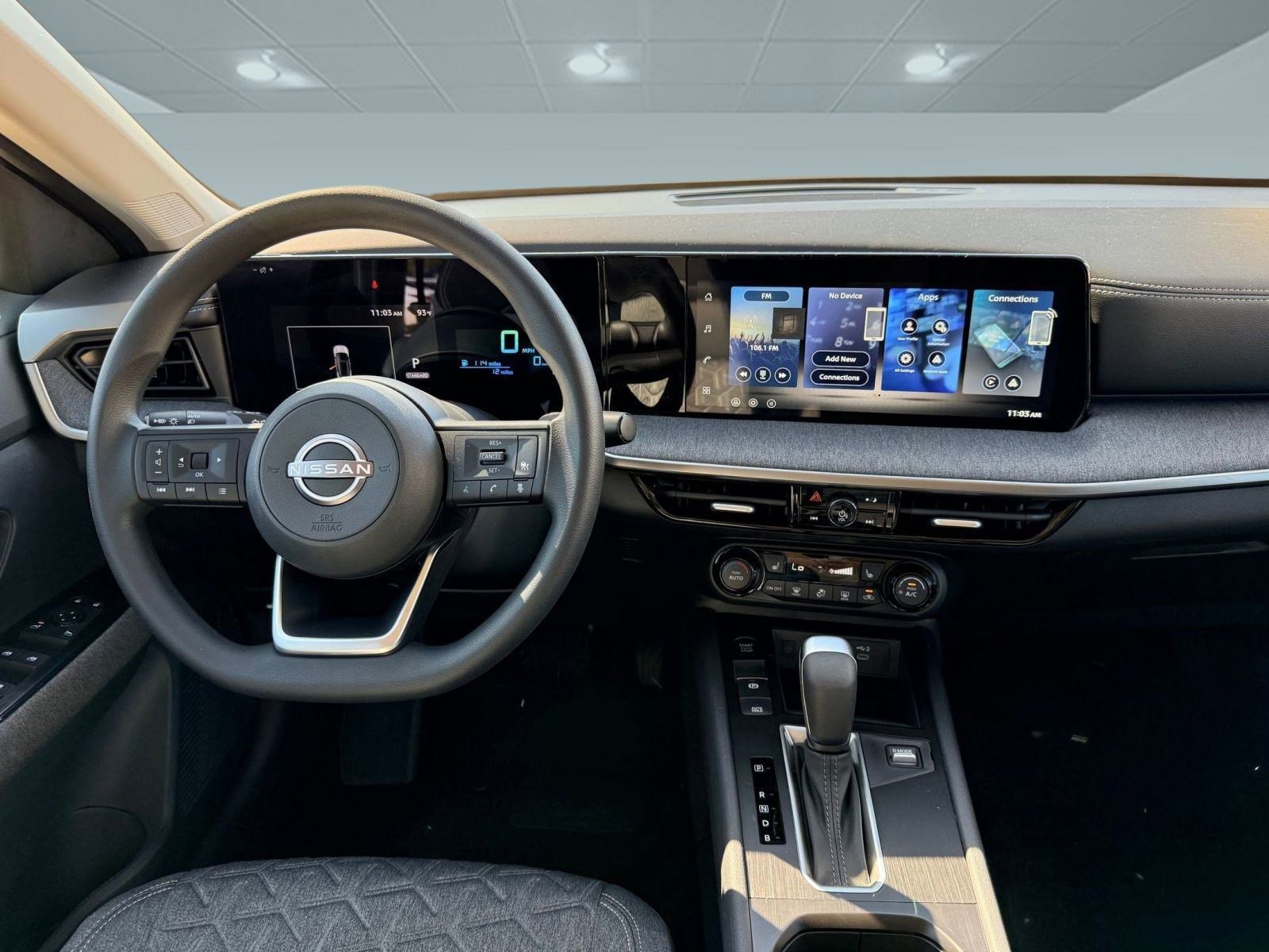 2026 Nissan Kicks SV photo 4