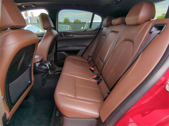 2022 Alfa Romeo Stelvio Ti photo 19