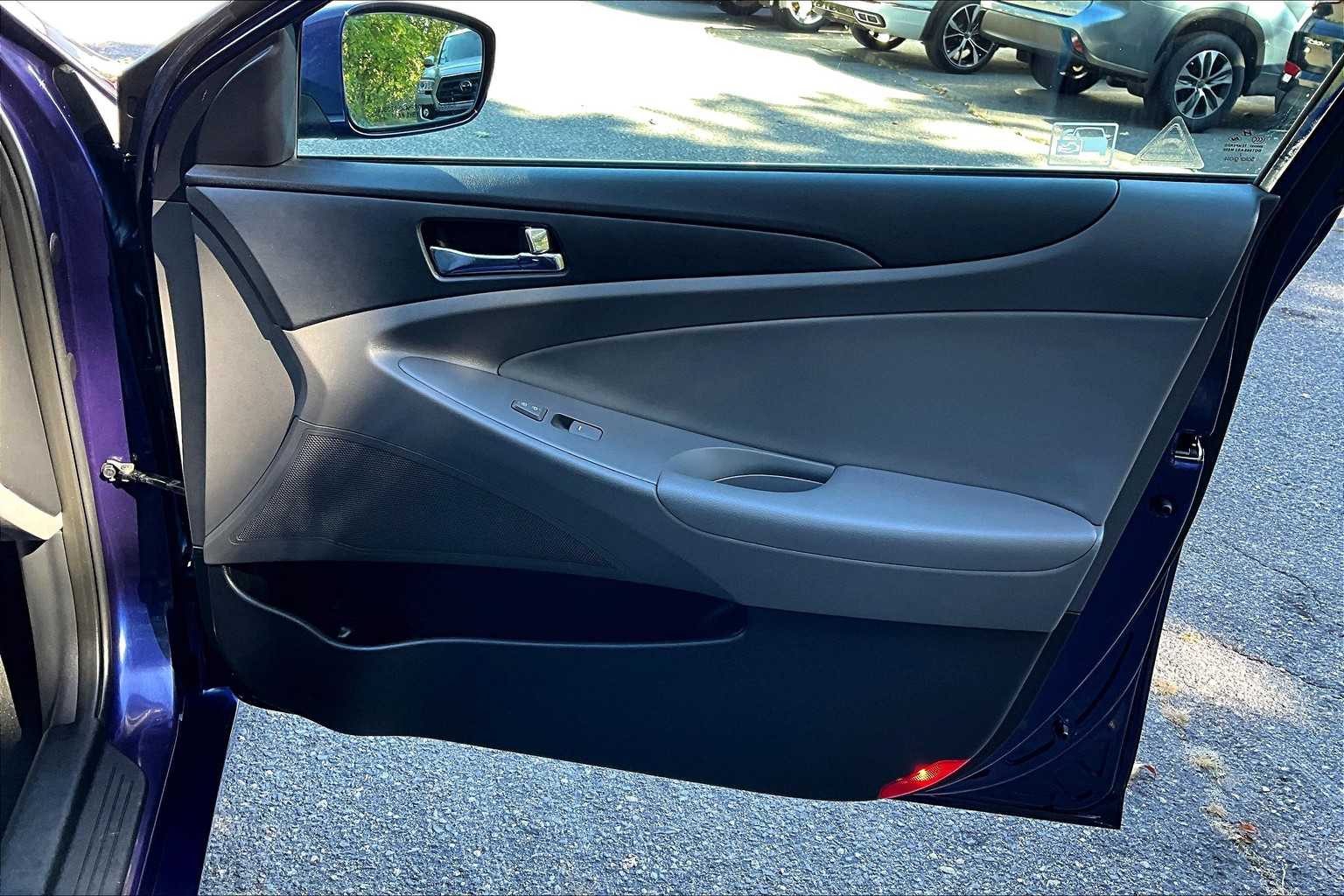 2013 Hyundai Sonata GLS photo 19