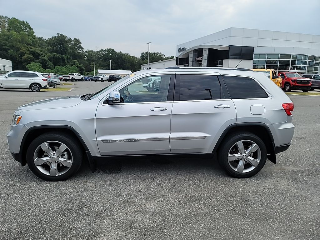 2011 Jeep Grand Cherokee Overland photo 4