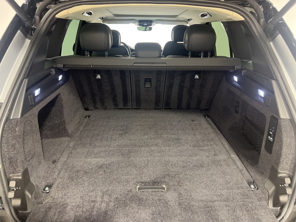 2023 Land Rover Range Rover SE photo 27