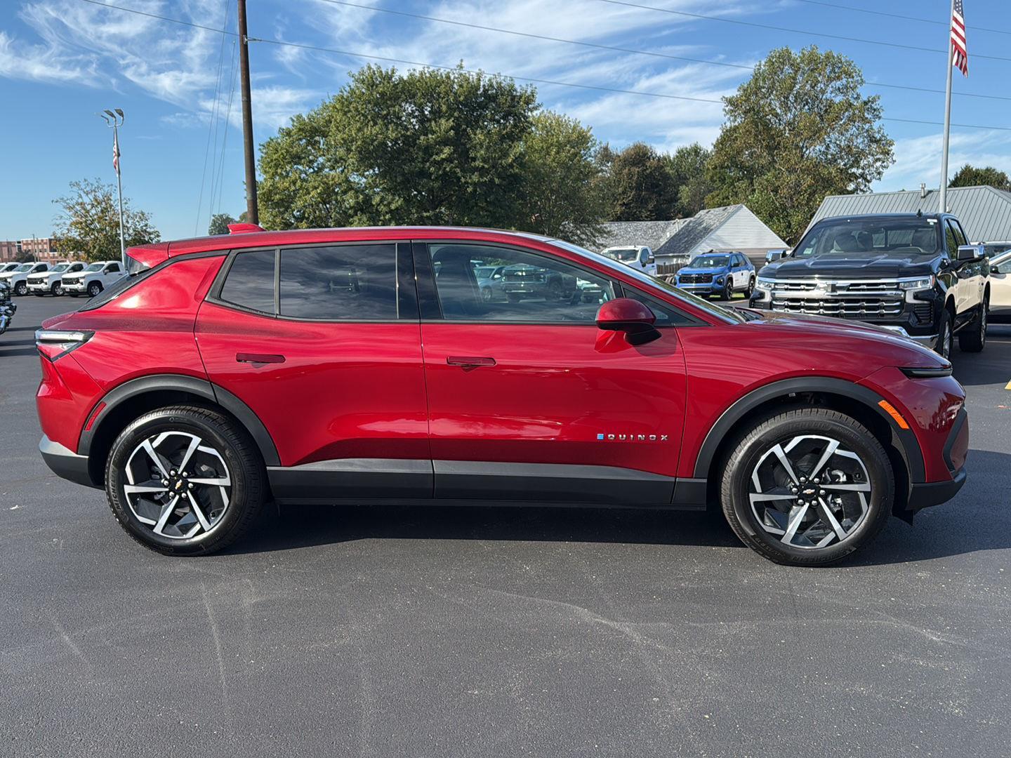 2026 Chevrolet Equinox LT photo 4