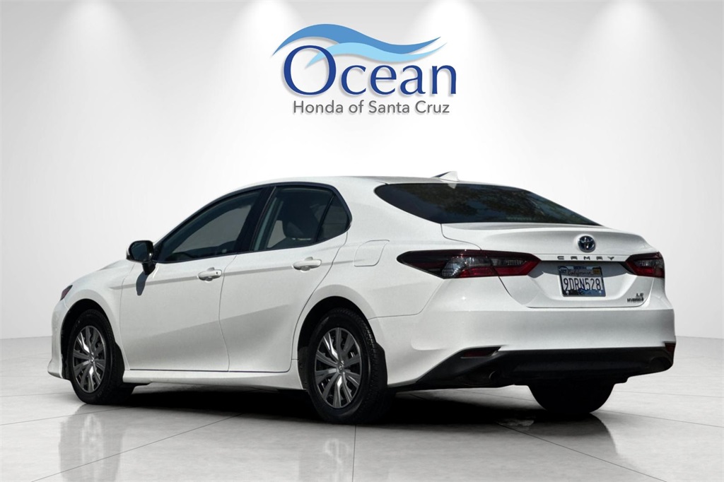 2023 Toyota Camry Hybrid LE photo 4